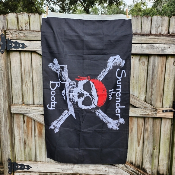 Pirate Skull Flag 5ft × 3ft - Picture 2 of 5